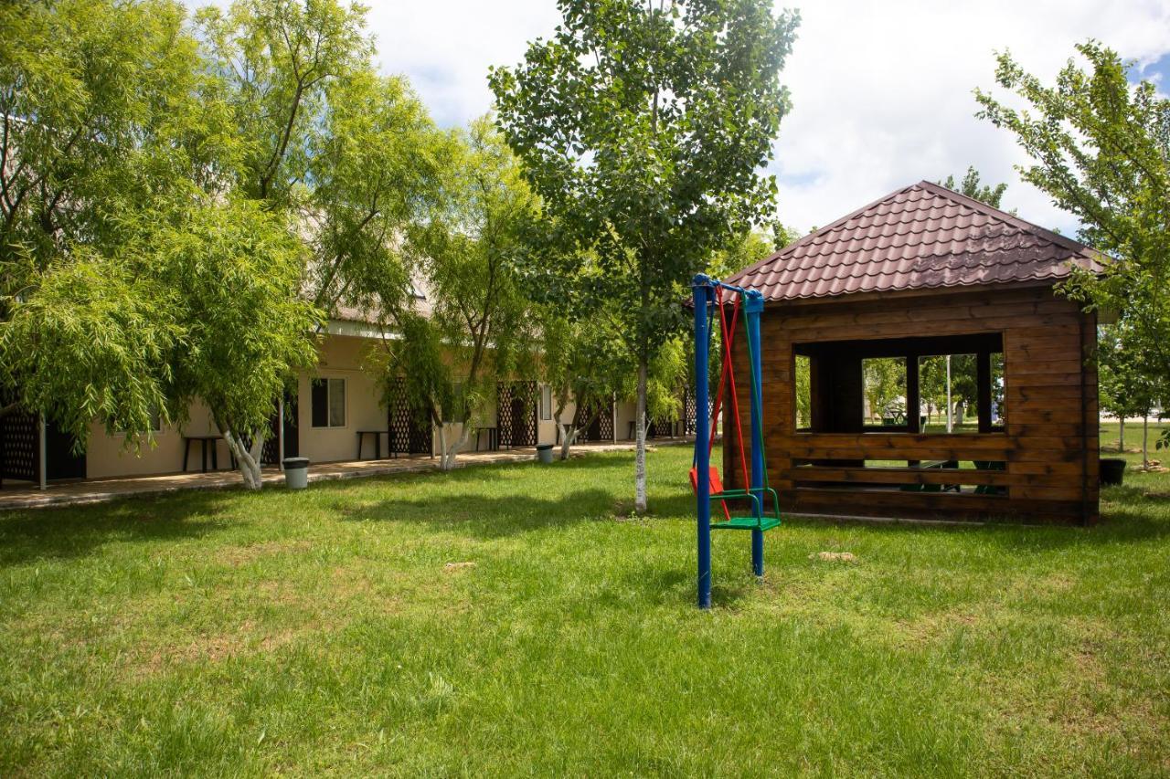 База Відпочинку "Сонячна" Primorskoye Exterior foto