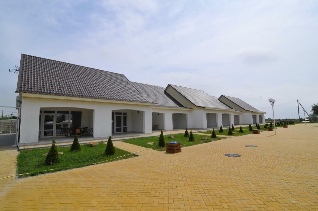 База Відпочинку "Сонячна" Primorskoye Exterior foto